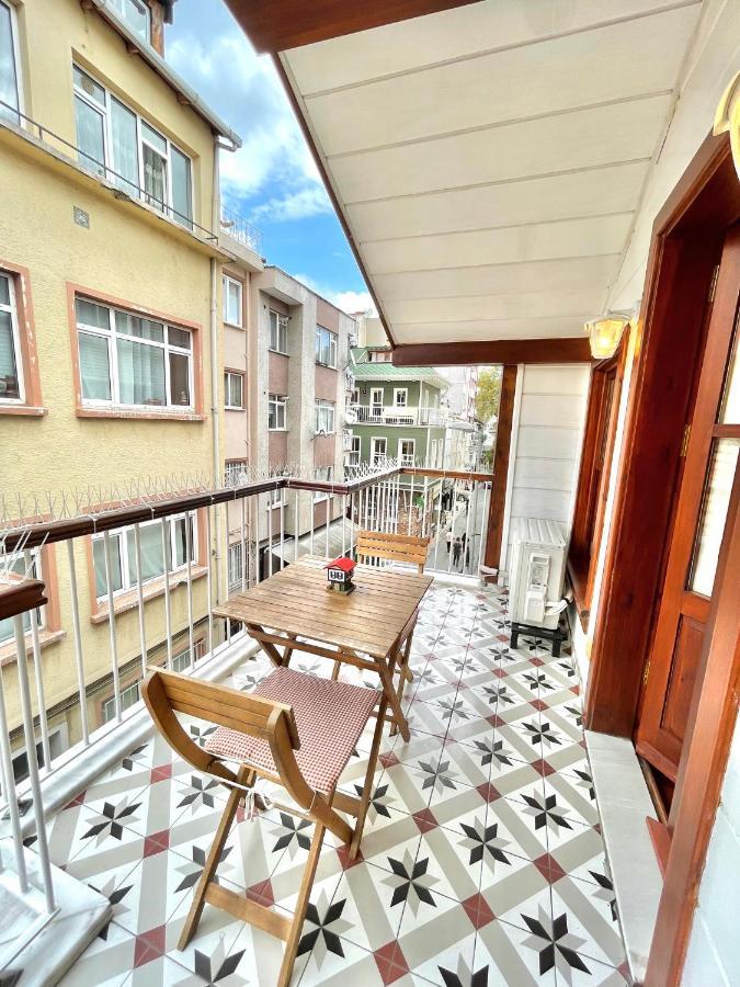 Authentic Turkish Home Family Room Istanbul Exterior photo
